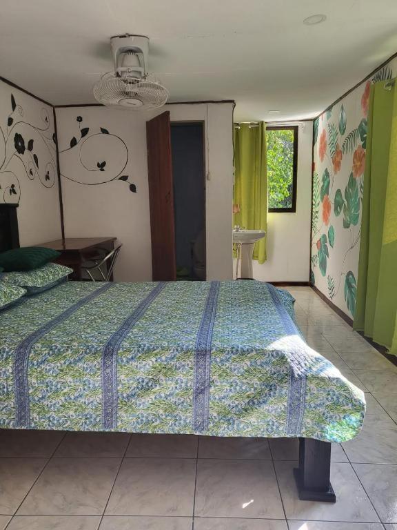 Downtown Montezuma Hostel ภายนอก รูปภาพ
