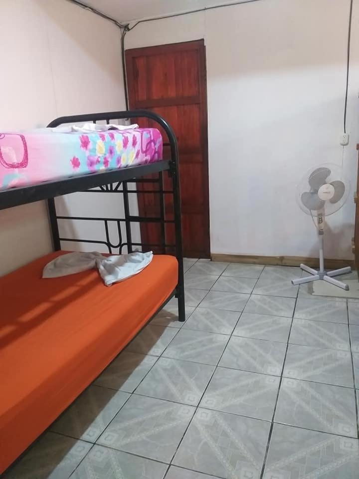 Downtown Montezuma Hostel ภายนอก รูปภาพ