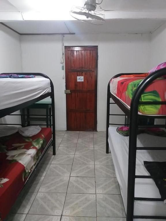 Downtown Montezuma Hostel ภายนอก รูปภาพ